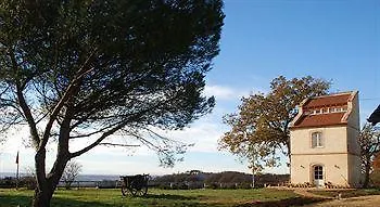 Le Petit Chateau Argoumbat *