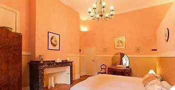 Le Petit Chateau Argoumbat Beaumont-de-Lomagne